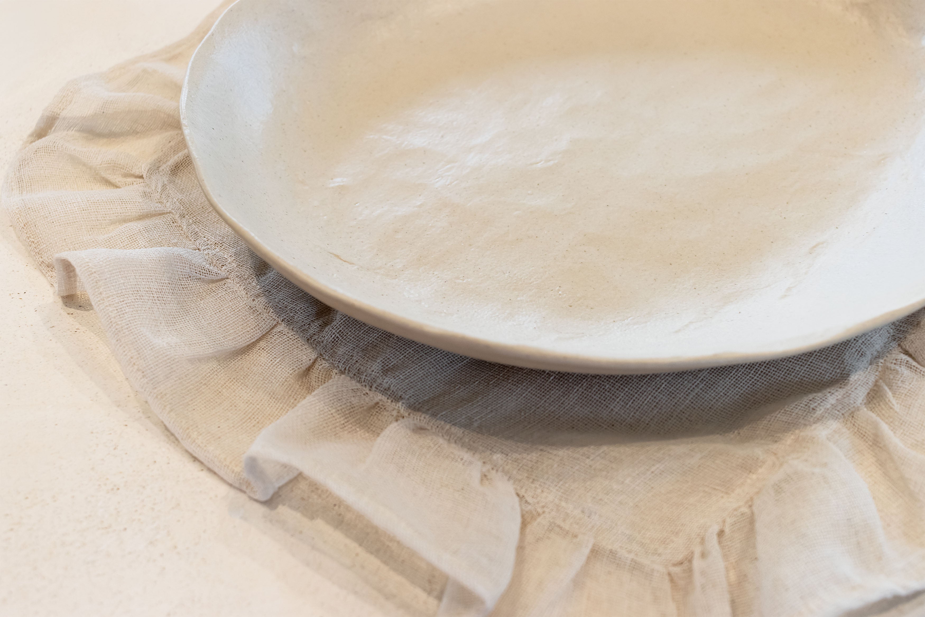 Organic oval pebble bowl