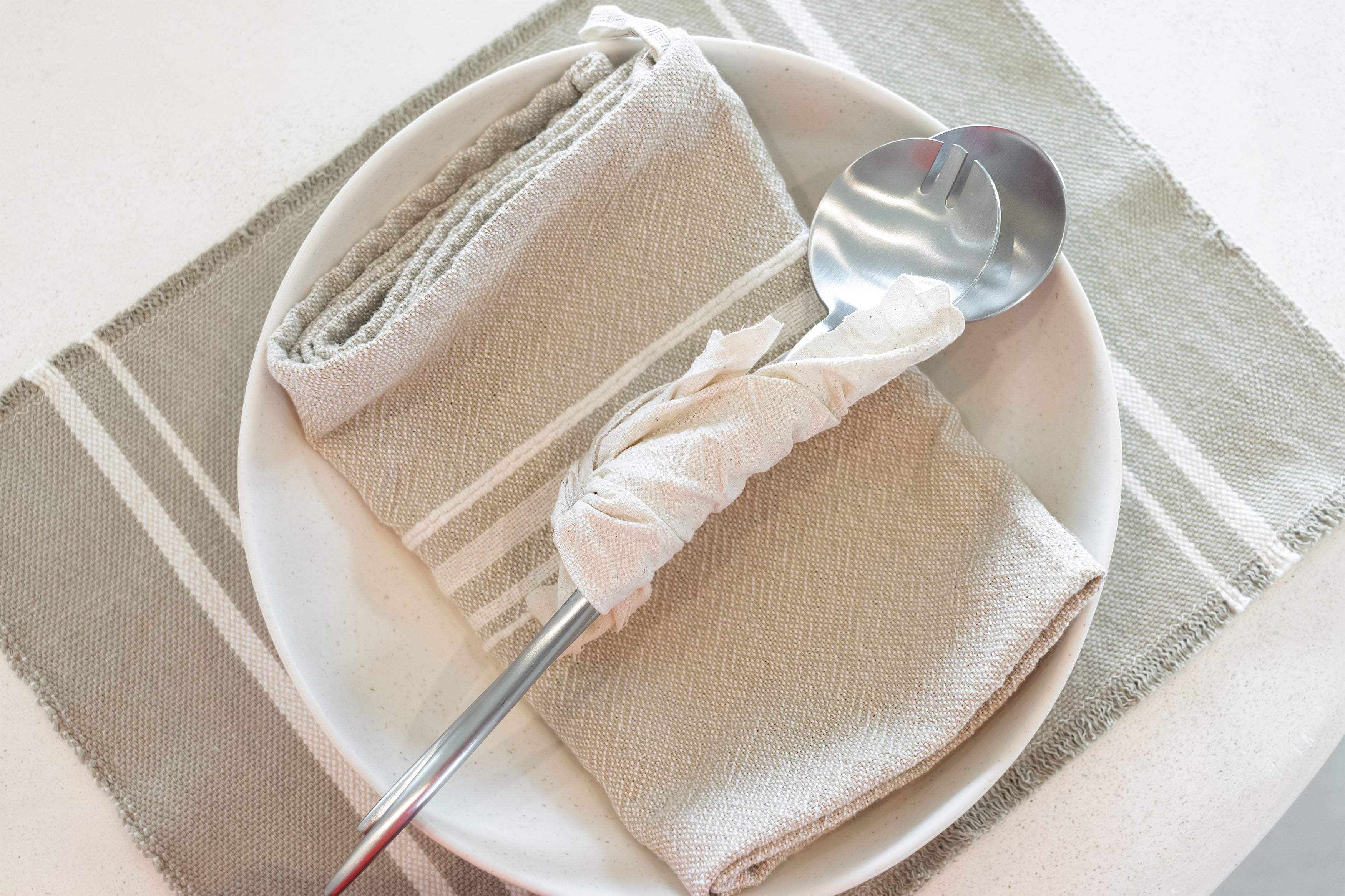 Farmhouse woven placemat (set of 6)