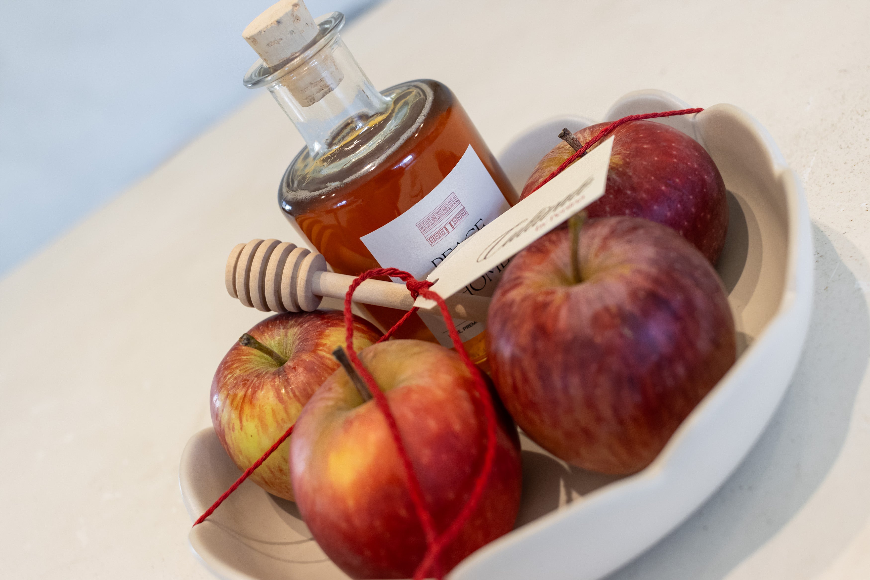 Set to serve gift box