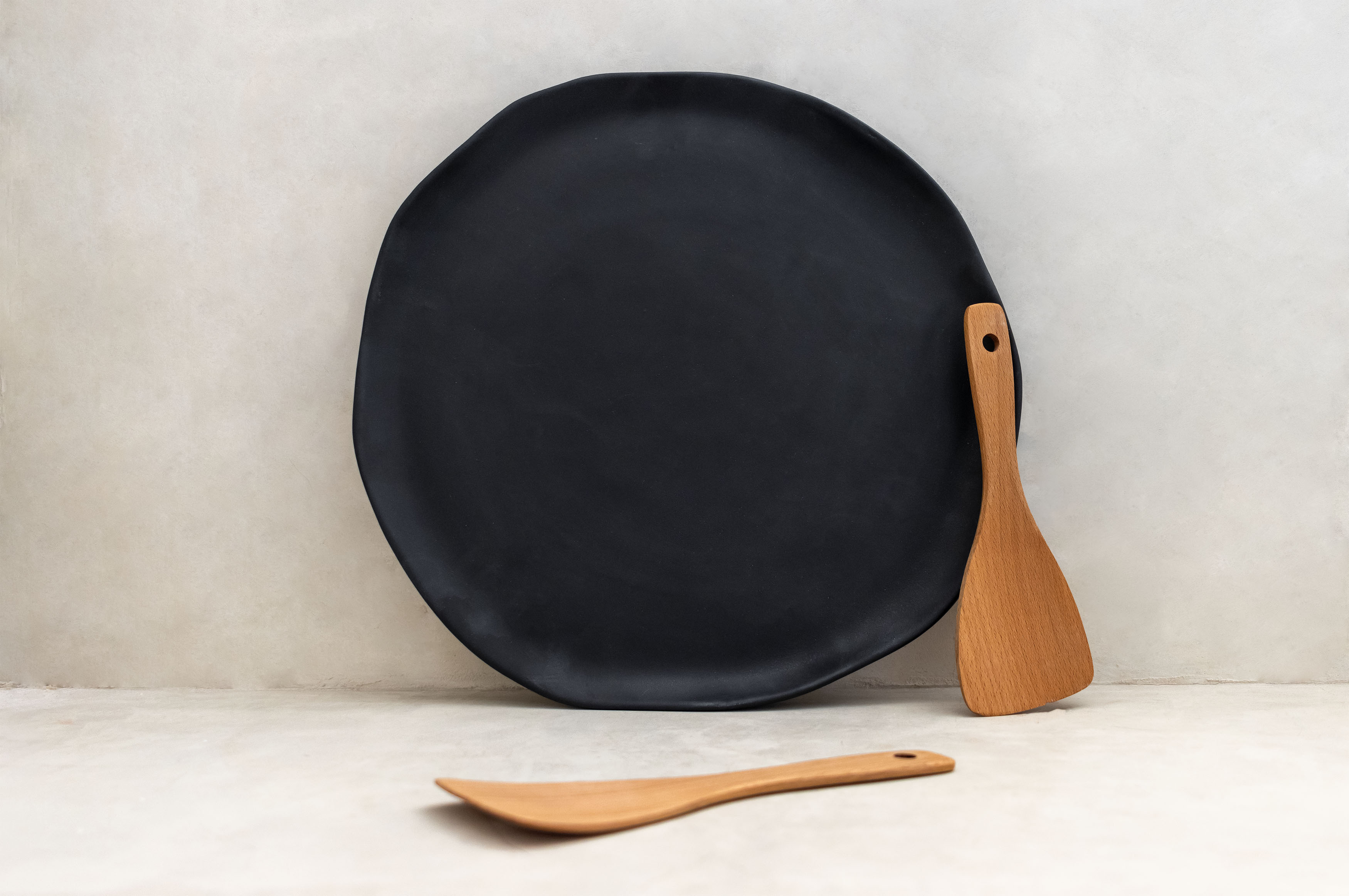 Drunken stone cake plate
