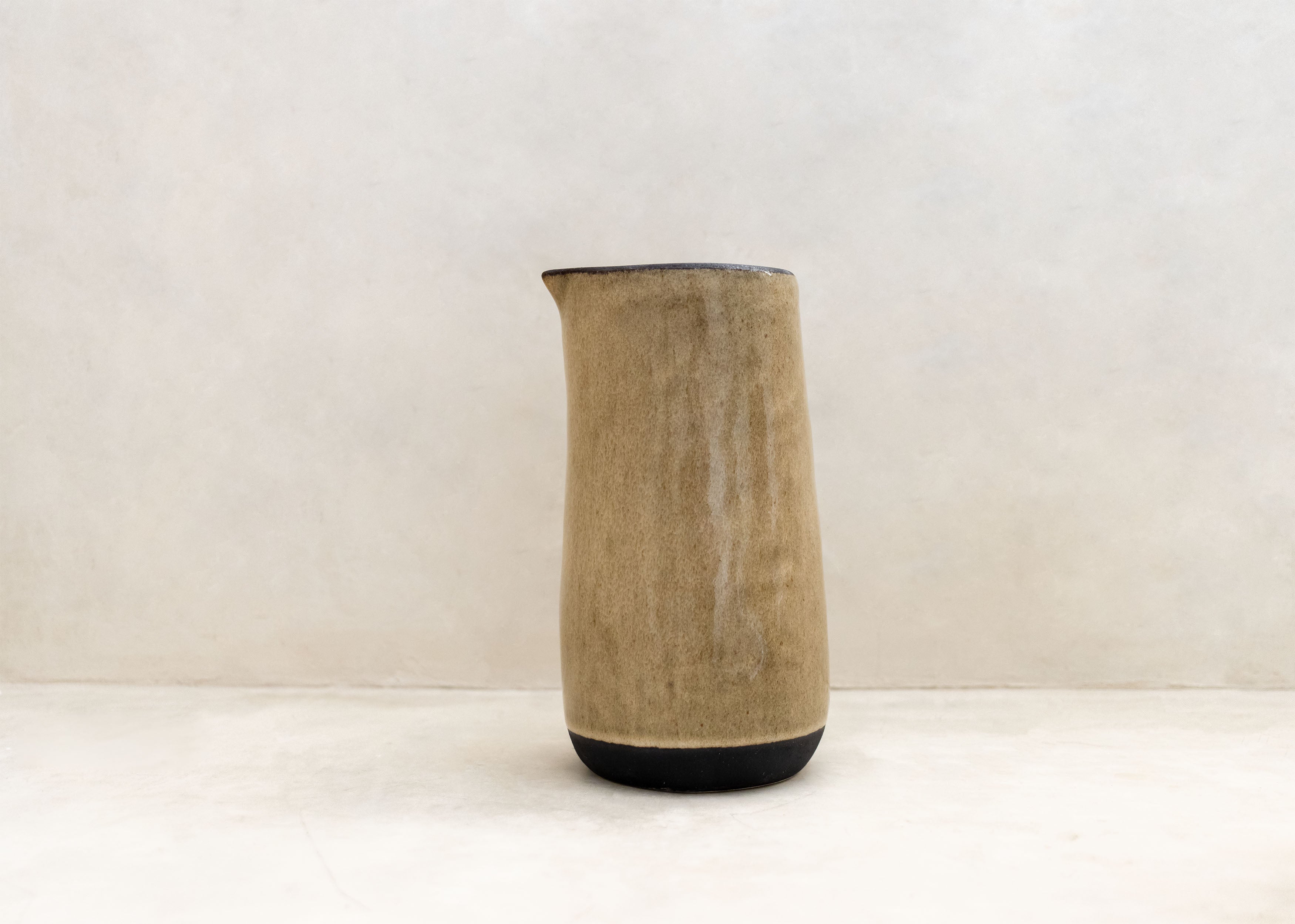 Ceramic stone handless jug