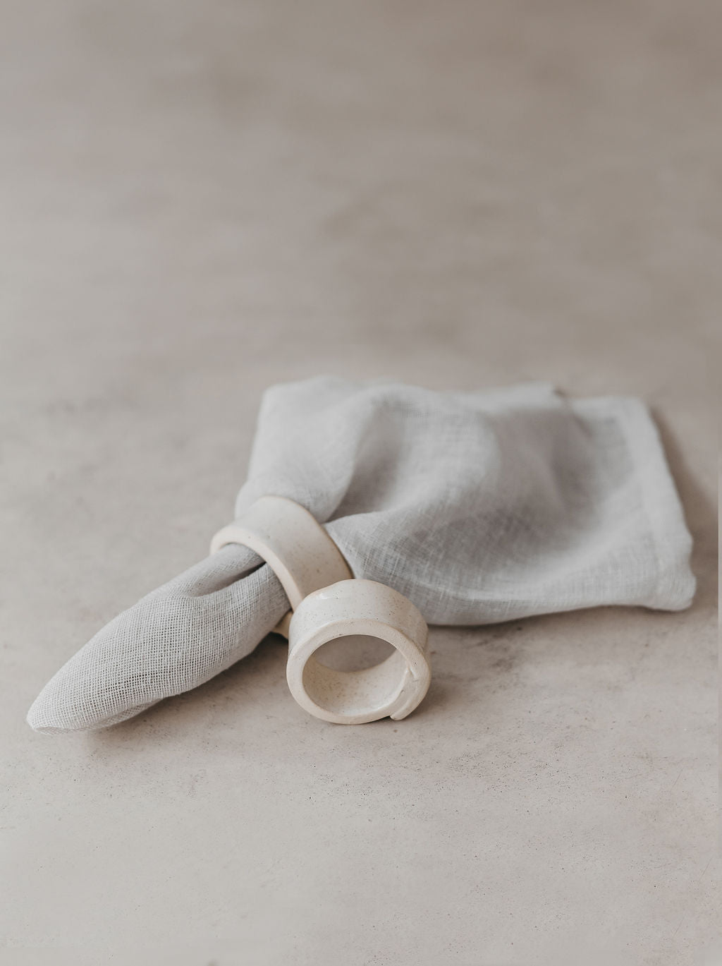 Ceramic napkin ring (Set of 6)