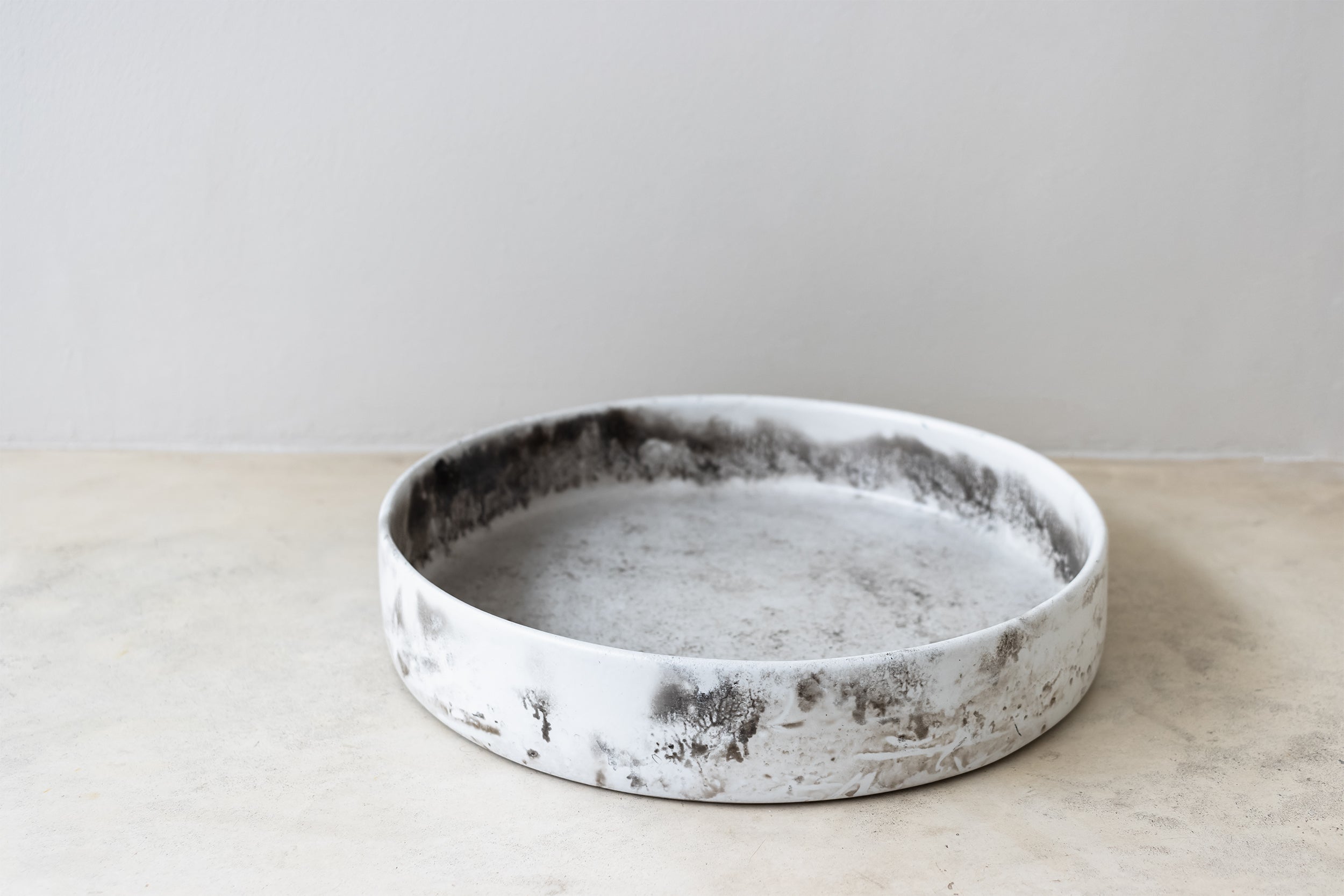 Trend_ING_Aurora XL Stone Platter_Smoke Colour_Flat