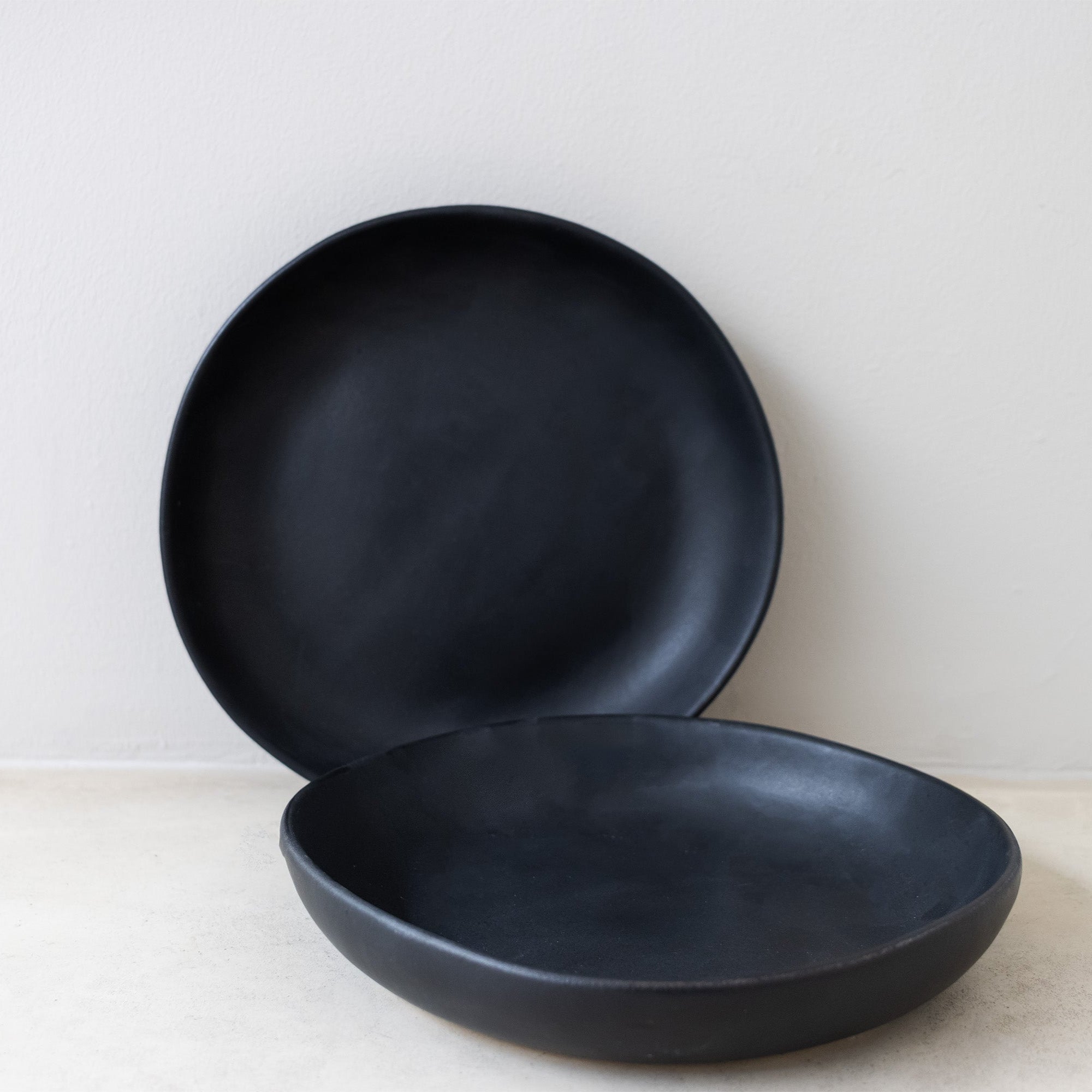 Trend_ING_Ceramic_pasta_bowls_in_coal_colourway