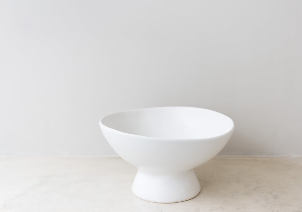 Trend{ING} Clay footed bowil in milk colour