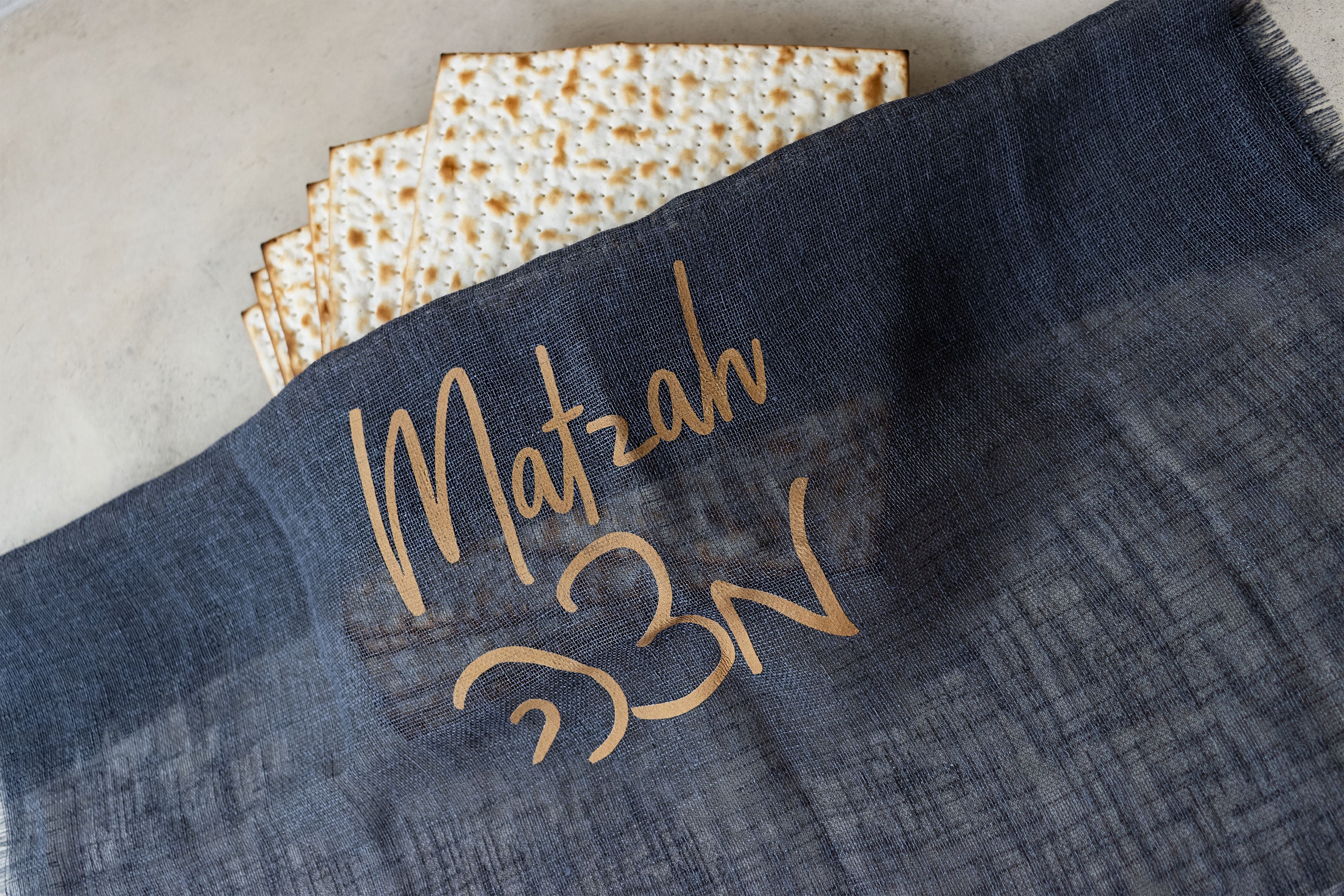Linen matzah cover