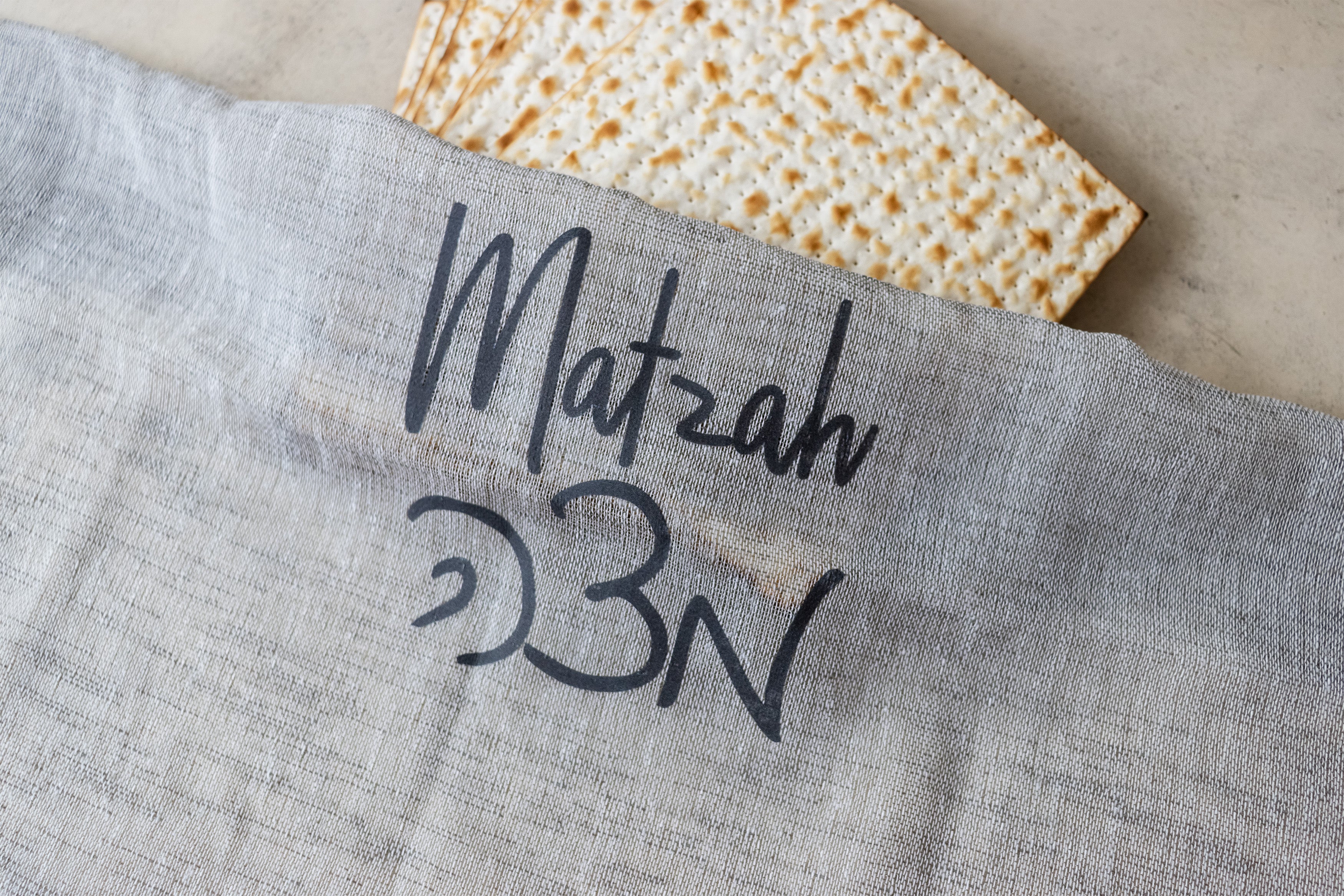 Linen matzah cover