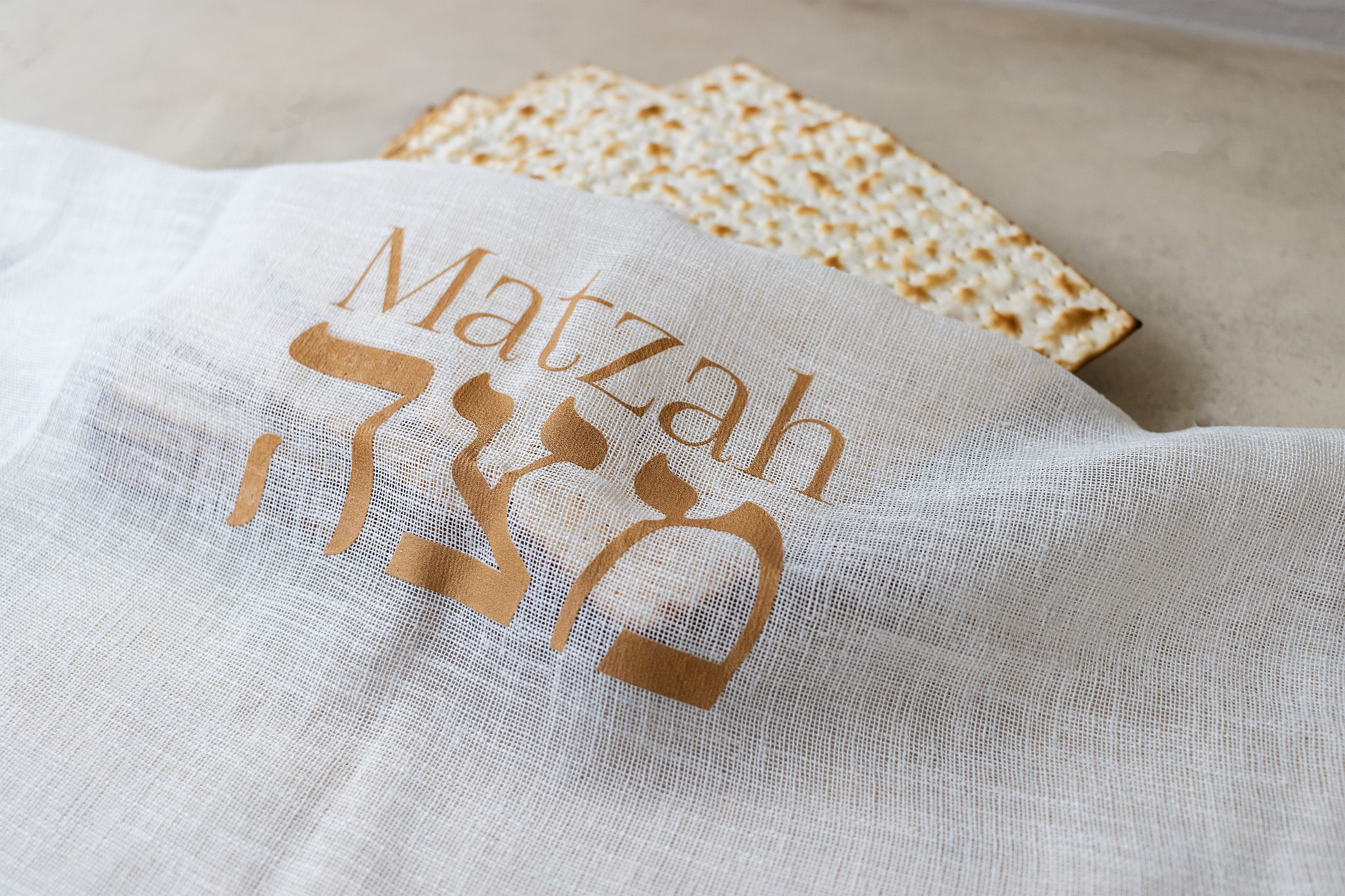 Linen matzah cover