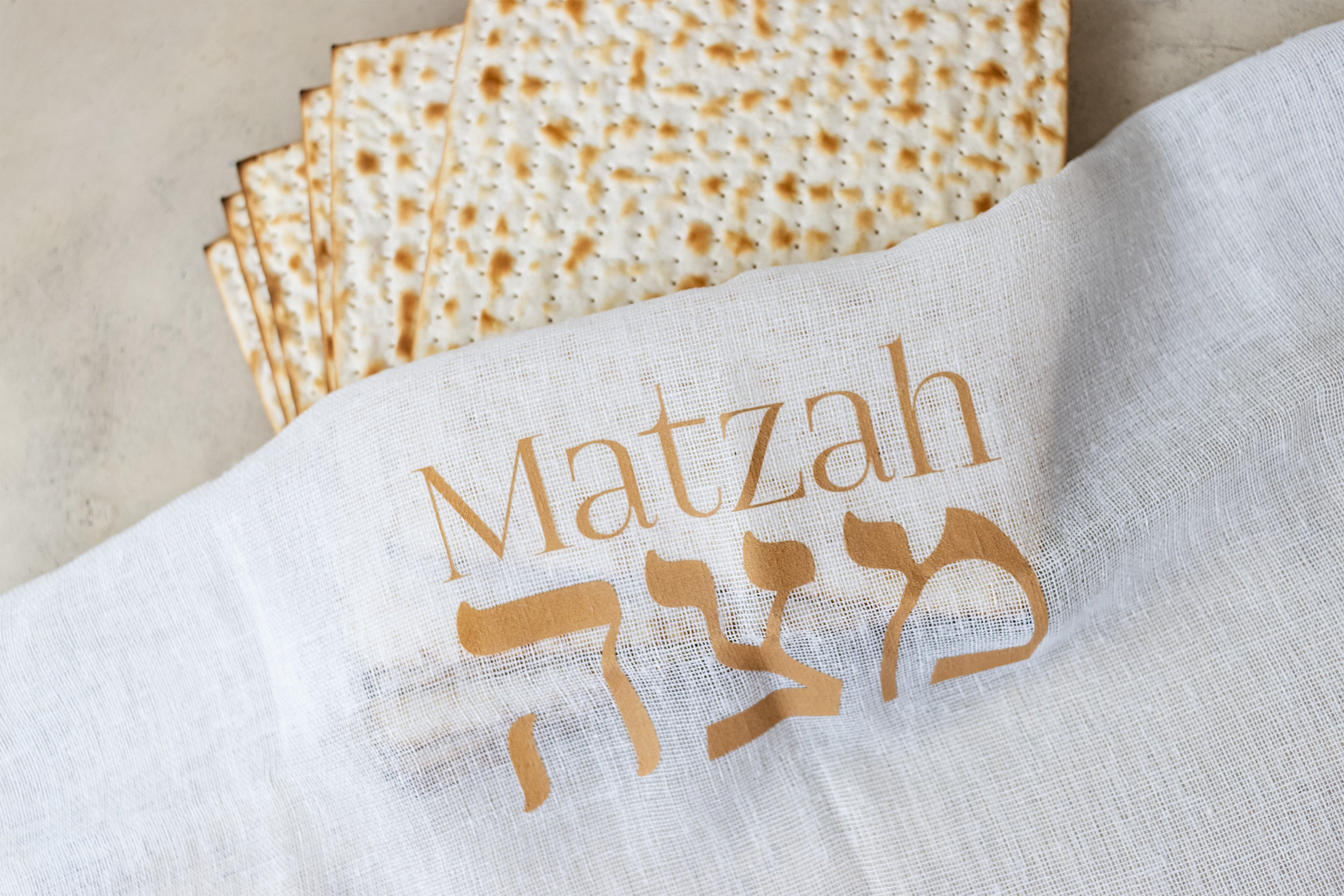 Linen matzah cover