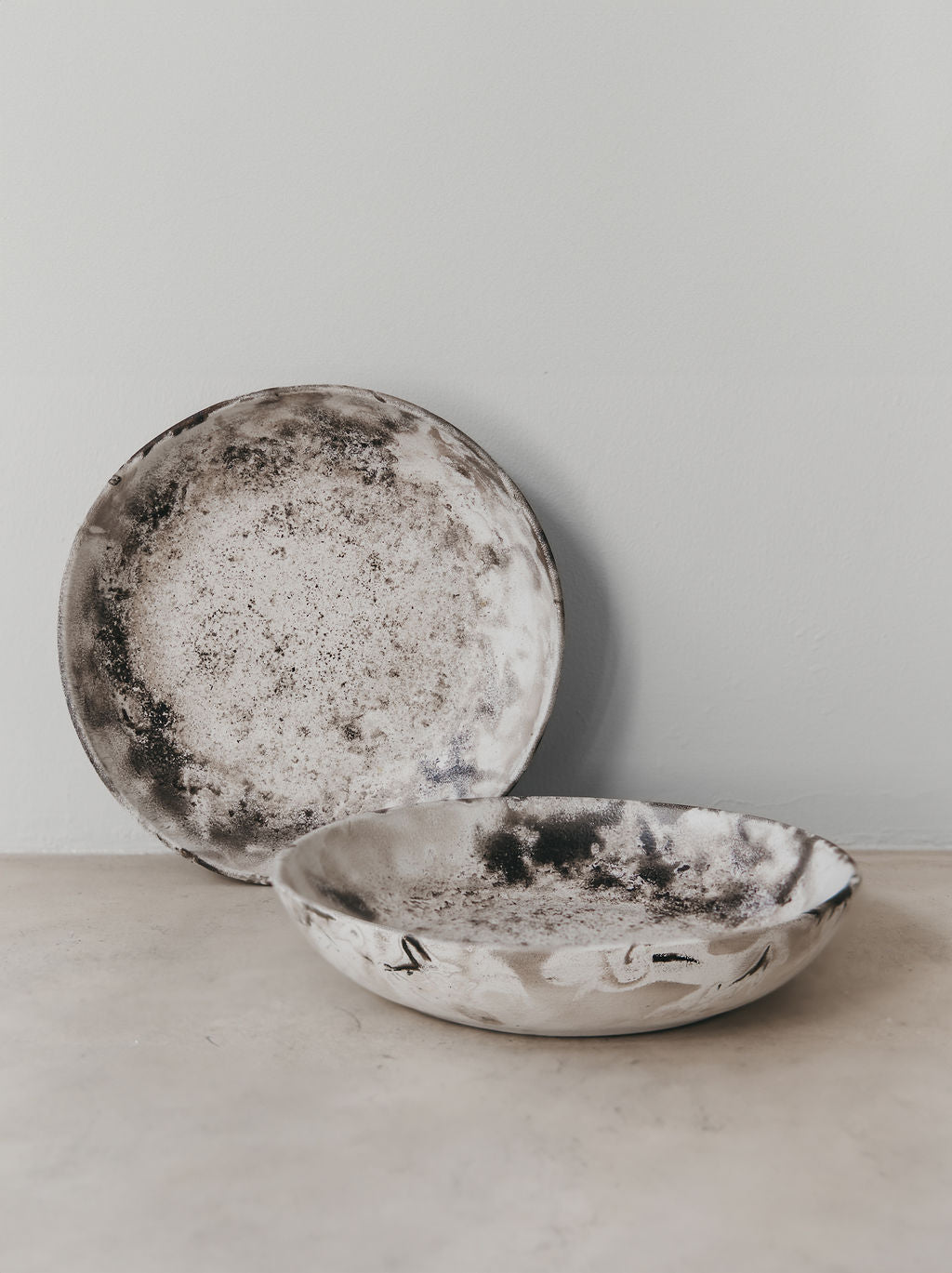 Cafe stone salad bowl