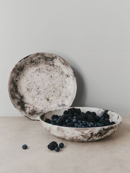 Cafe stone salad bowl