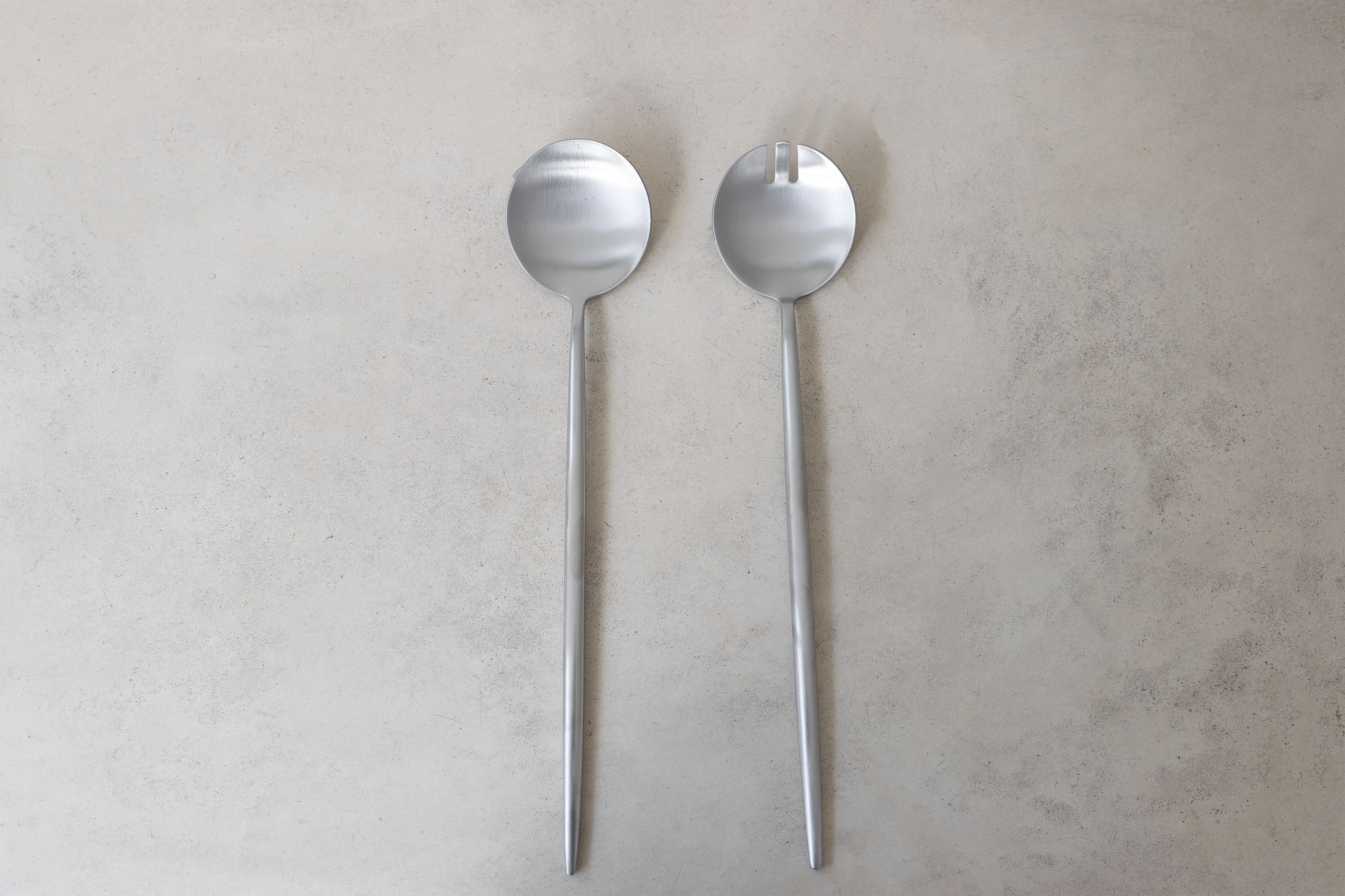 Minimal Salad Servers