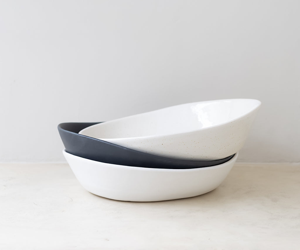 Trend_ING_Oval_bowls_stacked_various_colourways
