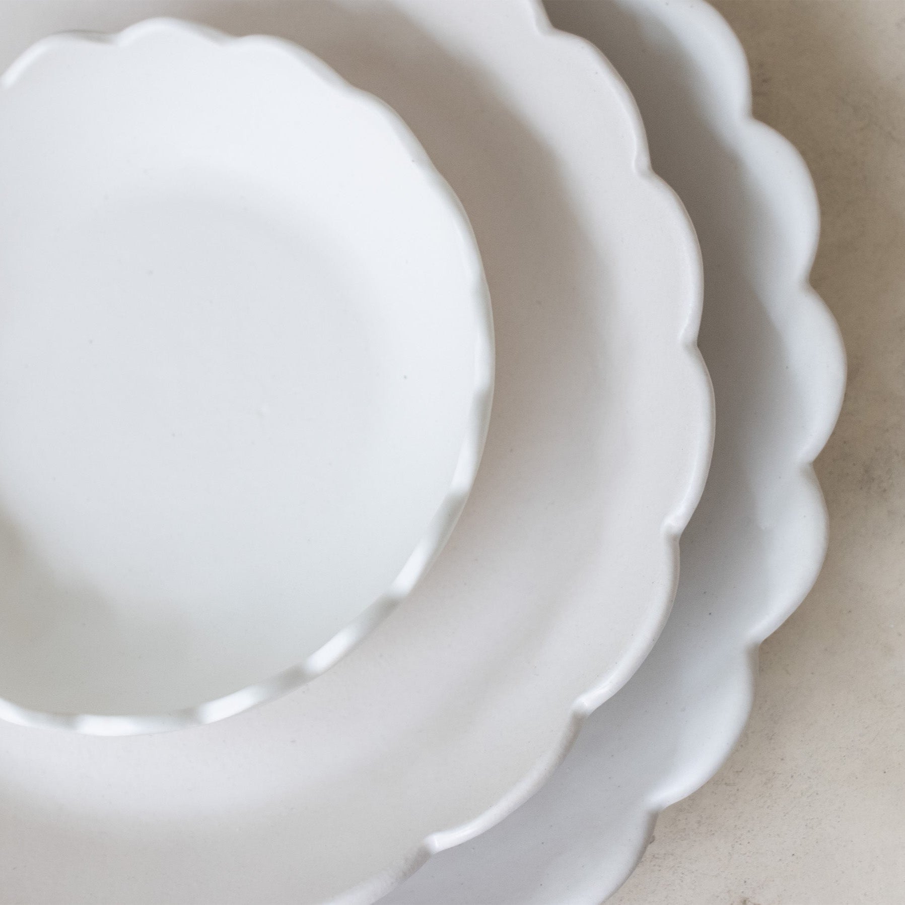 Trend_ING_ScallopedServingBowls