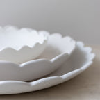 Trend_ING_ScallopedServingBowlsstacked_closeup