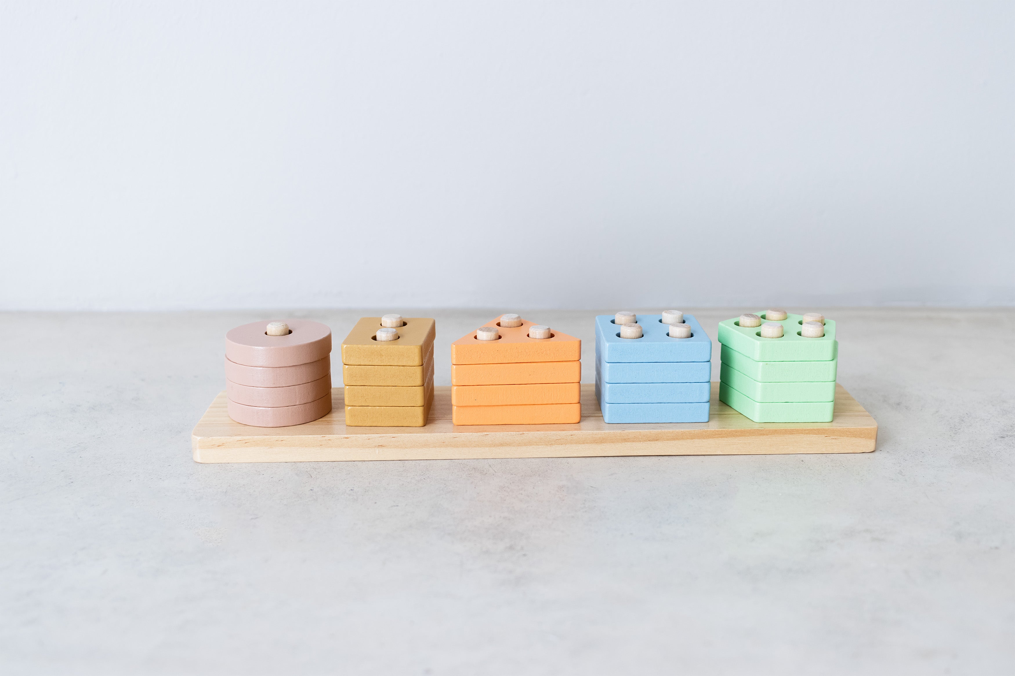 Trend_ING_Wooden Shape Stacking Puzzle