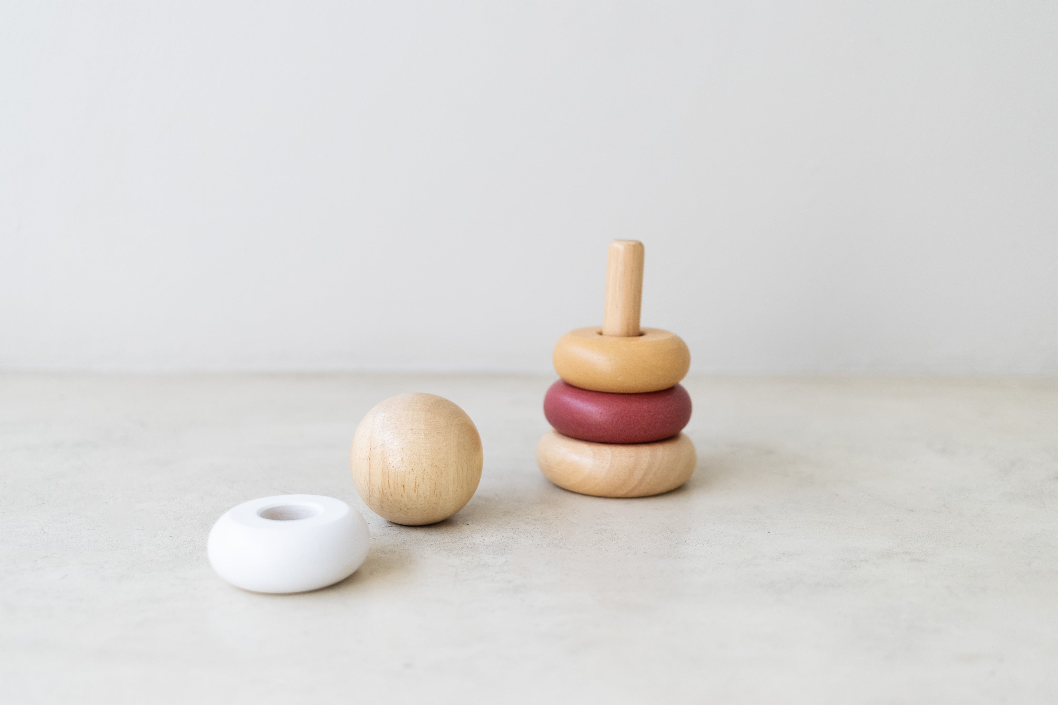 Trend_ING_wood stacking ring toy_and_ball