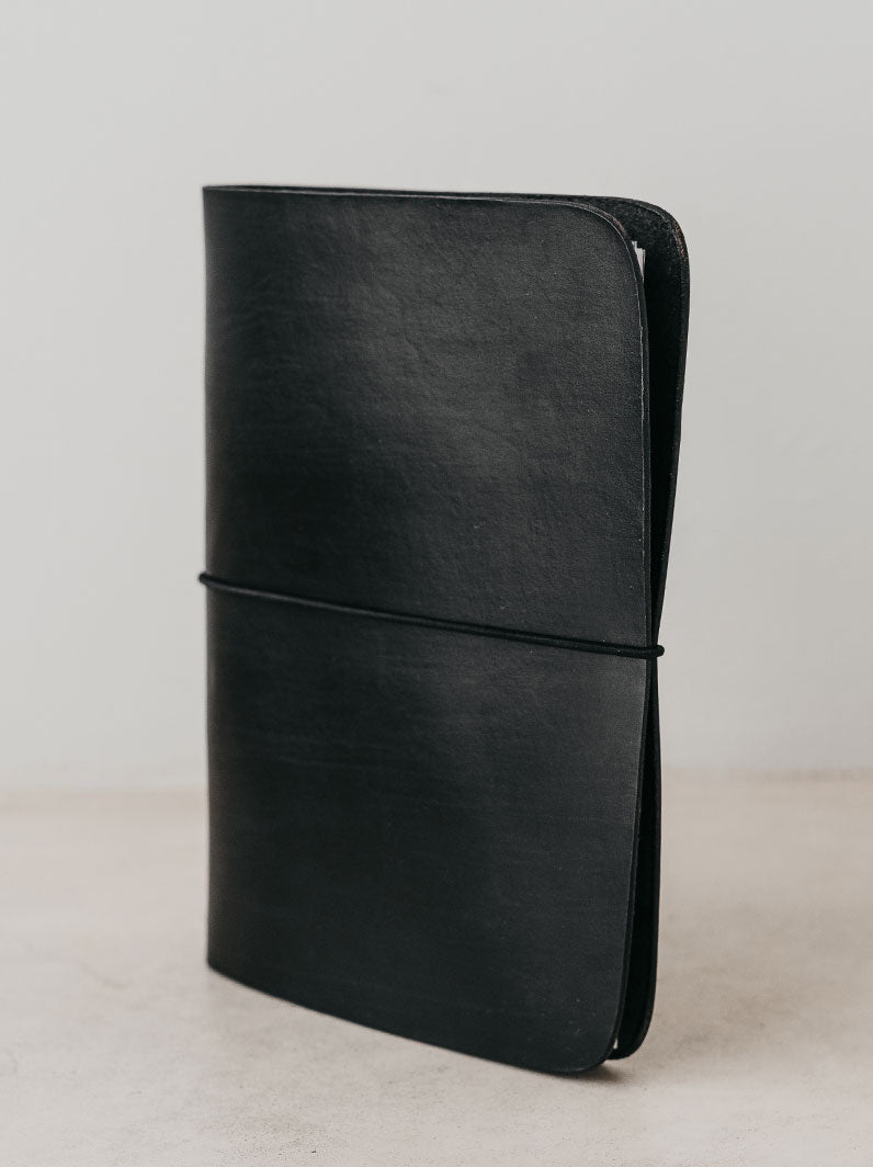 Handcrafted endless leather notebook