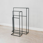 Steel free-standing towel holder