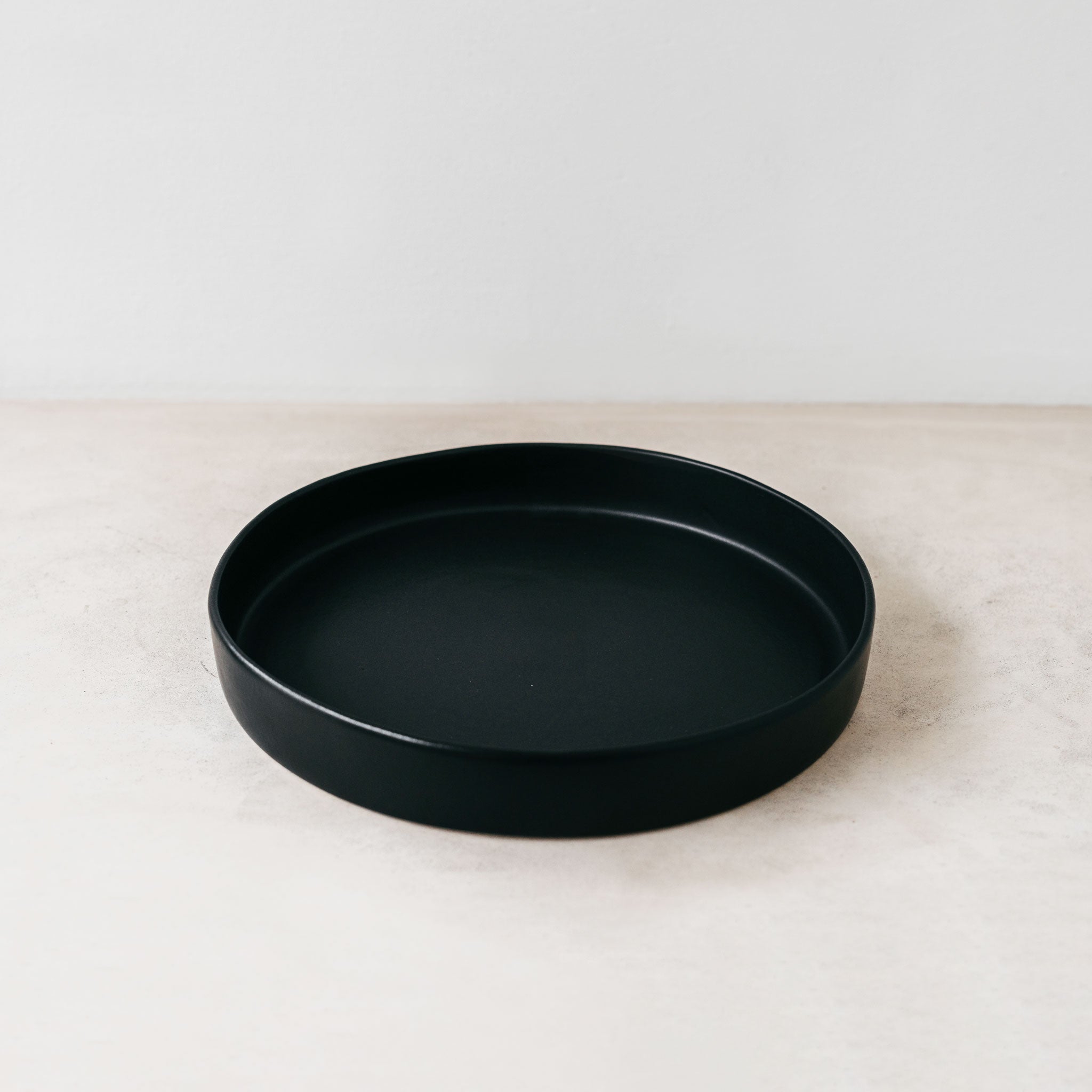 Trend-ing_Aurora_Stone_platter_in coal colour