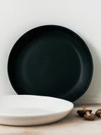 Trend-ings Acacia flat stone platter in coal and speckled colours
