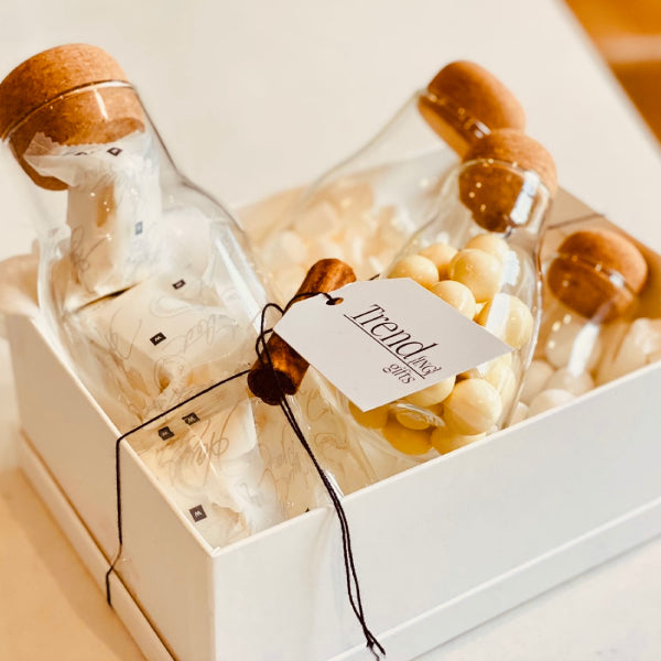Trend{ING}s White Wonderland Festive Sweet Box with nordic jars of nougat, chocolates and mini marshmallows
